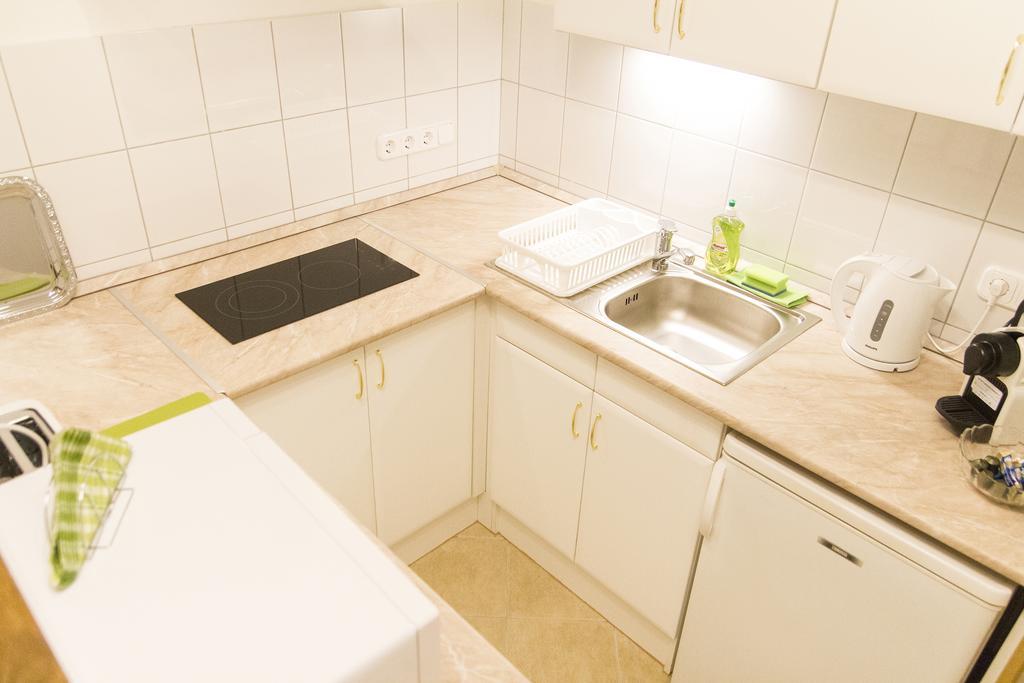 Authentic Klauzal Apartment Будапеща Екстериор снимка